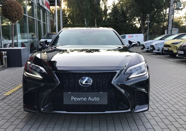 Lexus LS cena 250000 przebieg: 117800, rok produkcji 2017 z Hajnówka małe 742